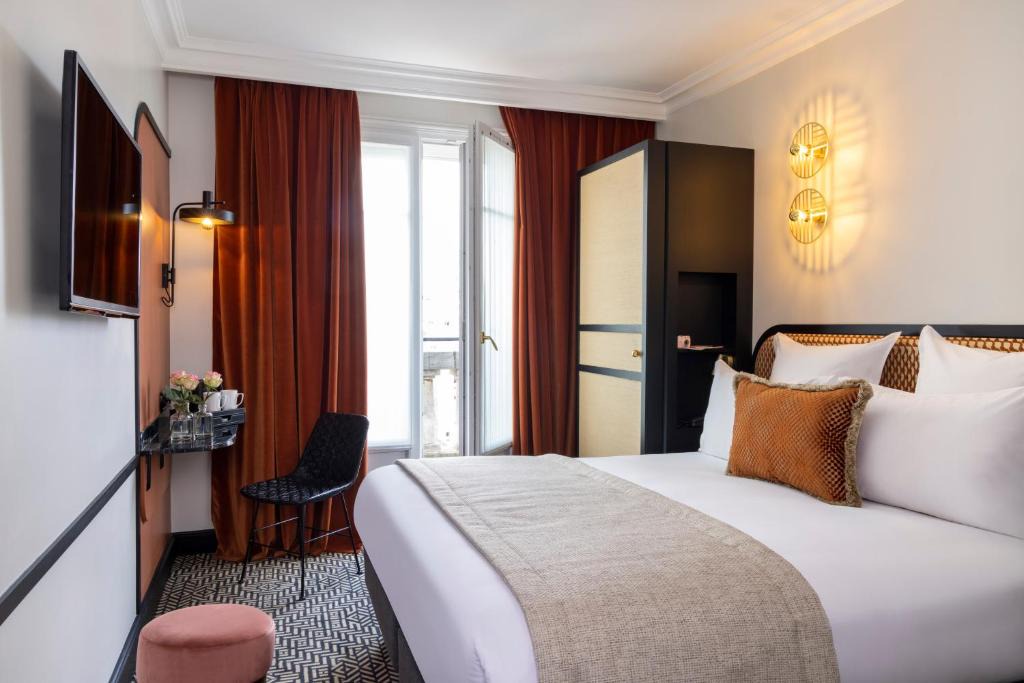 Batignolles Hotel | Grand Hôtel Chicago