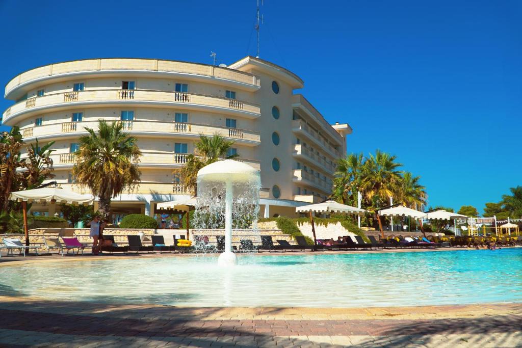 Campomarino di Maruggio Hotel | Grand Hotel Dei Cavalieri