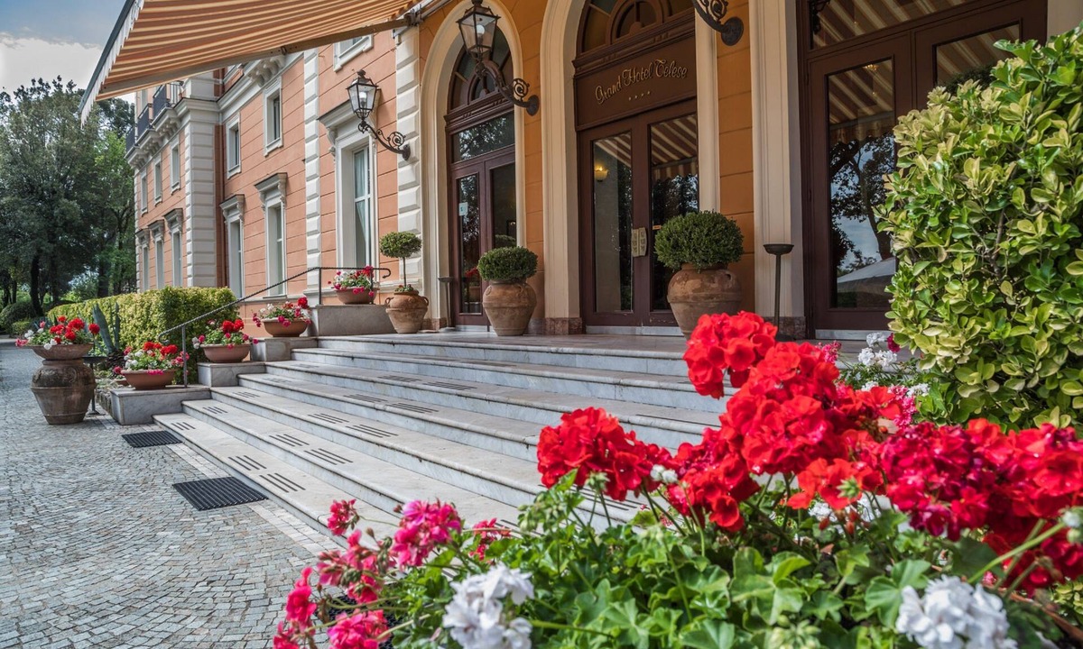 Castelvenere Hotel | Grand Hotel Telese