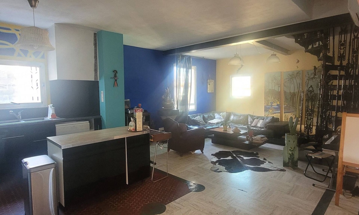Avignon City Centre Apartment | Grand Privileged Duplex Overlooking the Palais des Papes