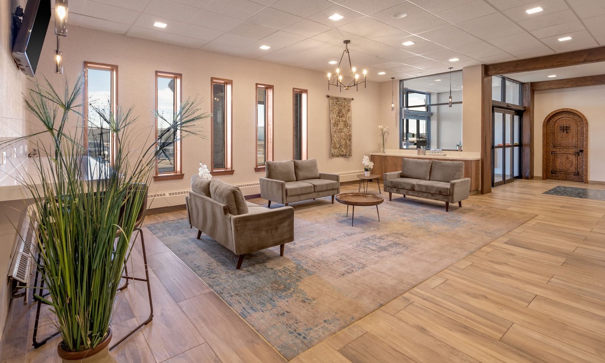 Williston Hotel | Grand Williston Hotel & Conference Center
