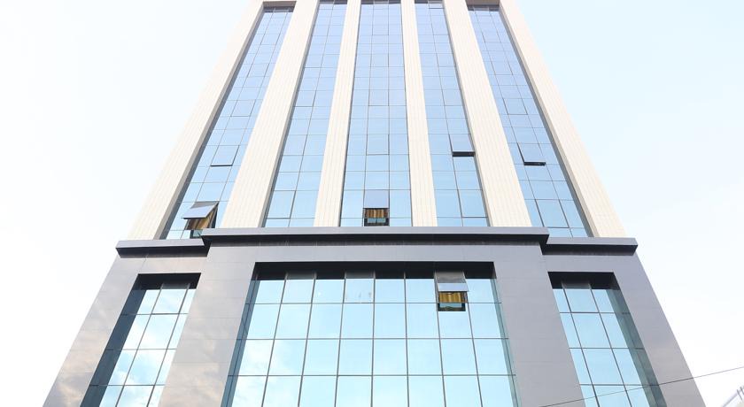 Dich Vong Hau Hotel | Granda Central Apartment