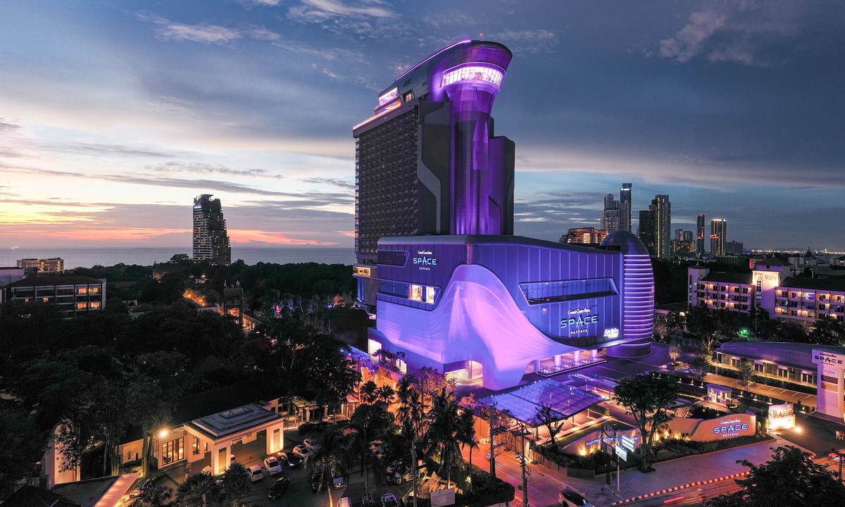 North Pattaya Hotel | Grande Centre Point Space Pattaya