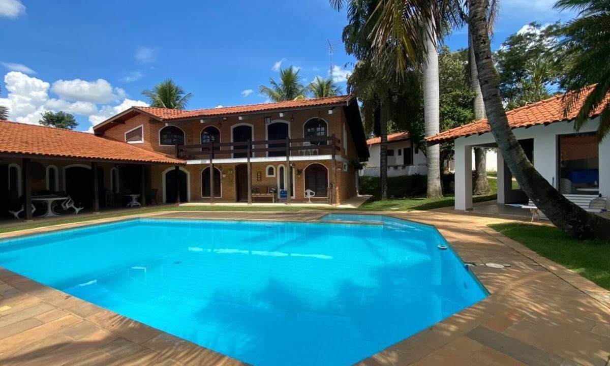 Tiete House | Grandma Estela's Country House, high standard, 7 bedrooms (4 suites) with air conditioning and heated pool.