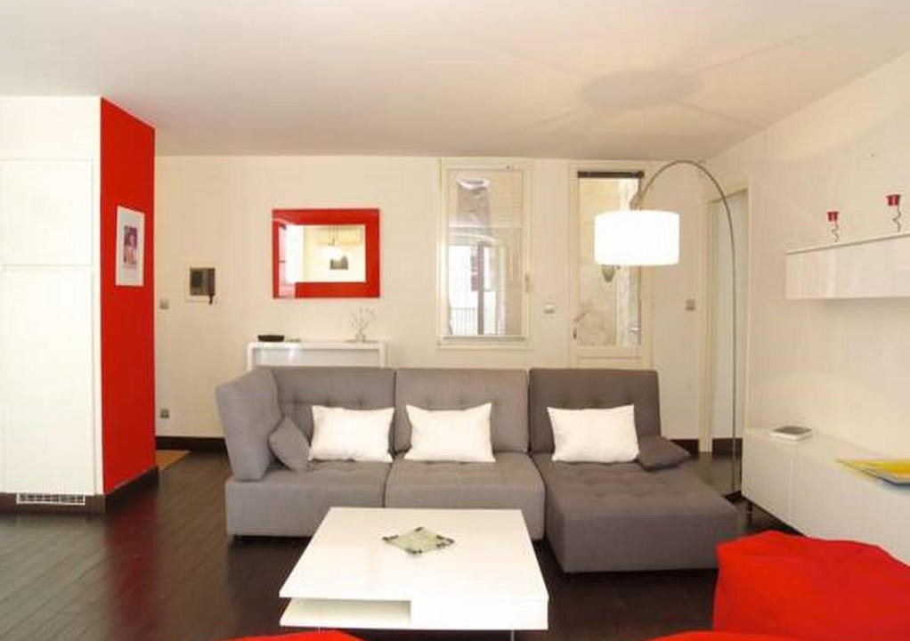 Bordeaux Golden Triangle Apartment | Grands Hommes