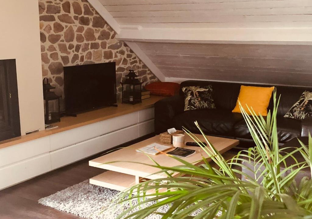 Profondeville Apartment | grange enchantée