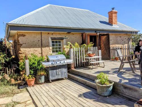 Yandoit Hills House | Granny's Cottage