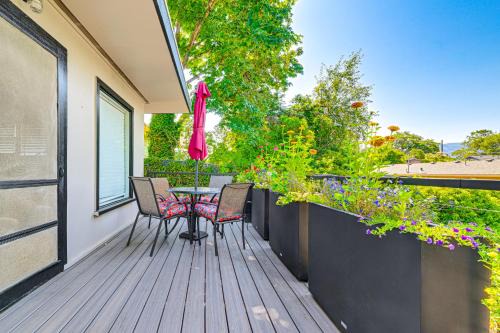 Grants Pass House | Grants Pass Getaway w/Expansive Deck!