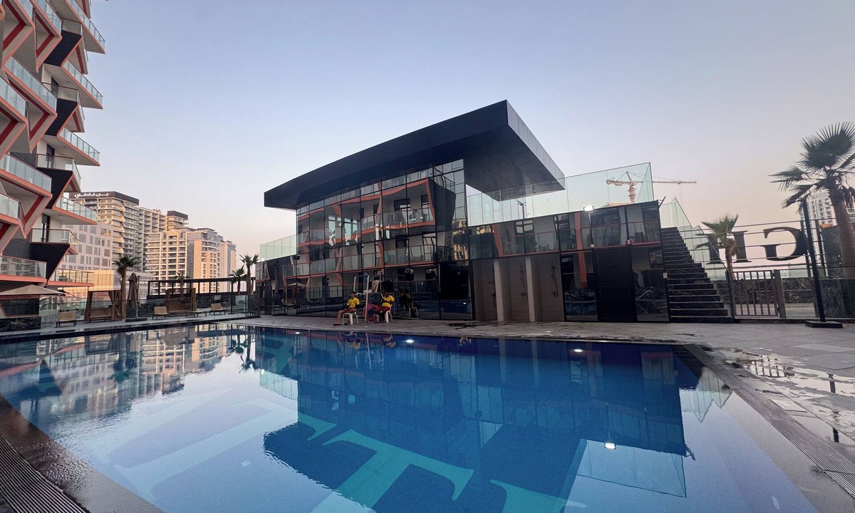 Jadaf Hostel | Grapeful Stay – Luxury Hostel Binghatti Avenue Tower Al Jaddaf