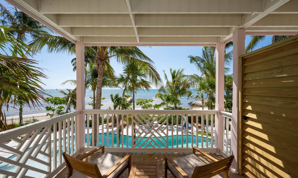 Marathon Hotel | Grassy Flats Resort & Beach Club