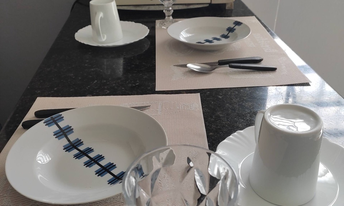 Centro House | Gray house in the city center, close to hospitals