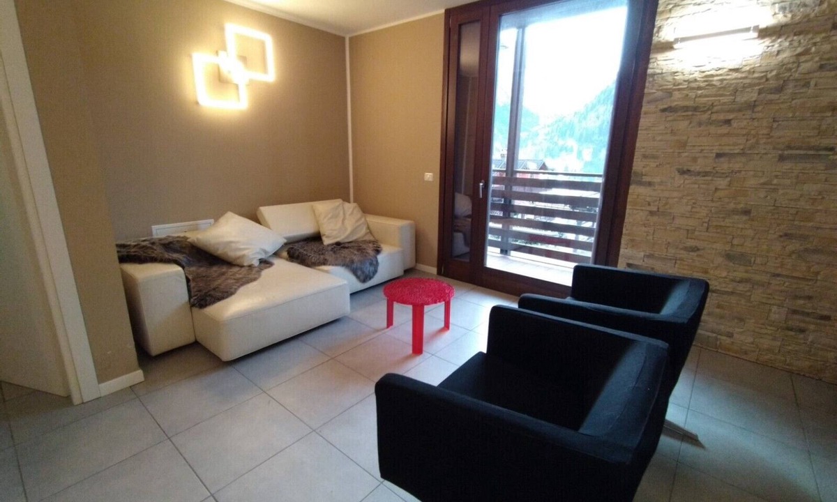 Temu Apartment | GRAYNITE - ADAMELLO PEAK - TWO Apartment