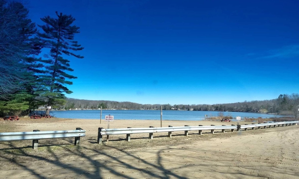 Harrison Cabin | Great Cozy Cabin, in Lake Community, Private Beach,State land,Trails,Fishing,Orv