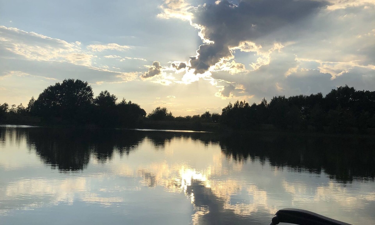Eustace House | Great Escape to a Private Lake Retreat with 5 bdr 4 bath!