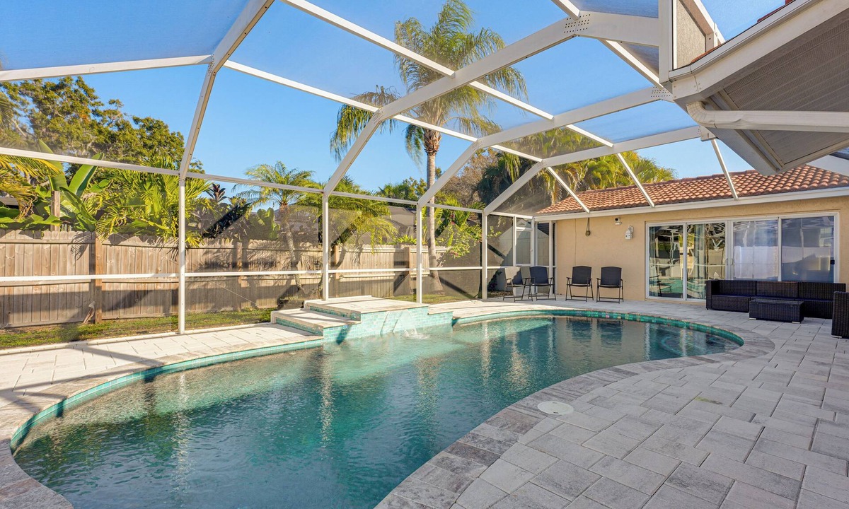 Walsingham Cottage | Great for Digital Nomads! Spacious Home in Largo