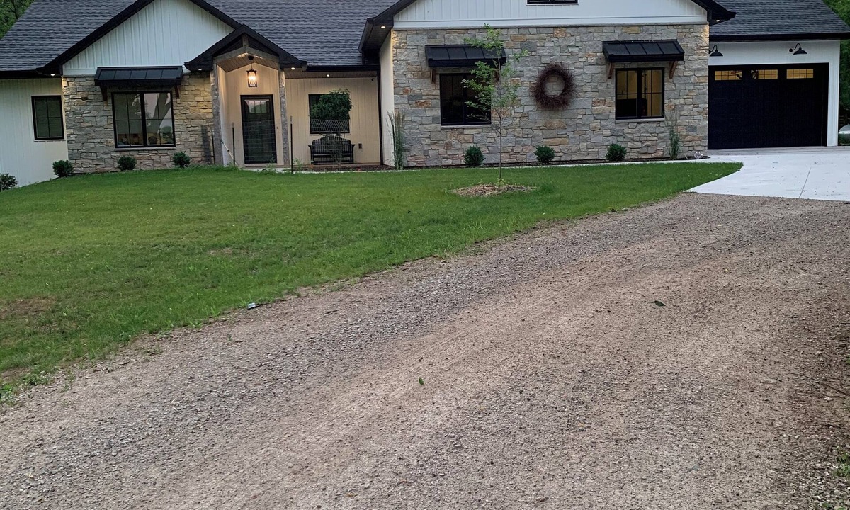 Forest Junction House | Great for entertaining 5 bedroom spacious home 17 miles from Lambeau Field.
