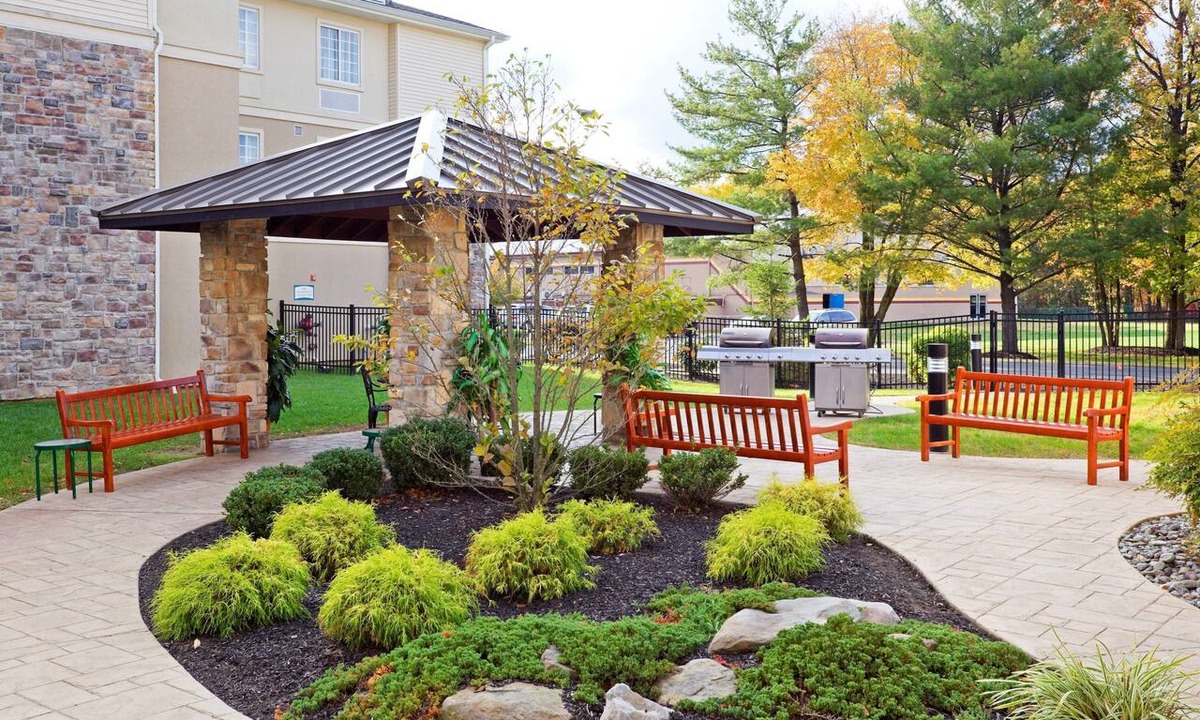 Mount Laurel Condo | Great Location + Drive to City Center Philadelphia | 24 Hour Business Center + Fitness Center