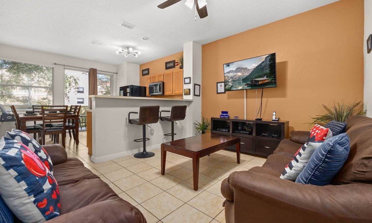 Crestwynd Bay Condo | GREAT LOCATION in My Home Away - 3 bed resort townhouse just 1.5 miles from WDW!