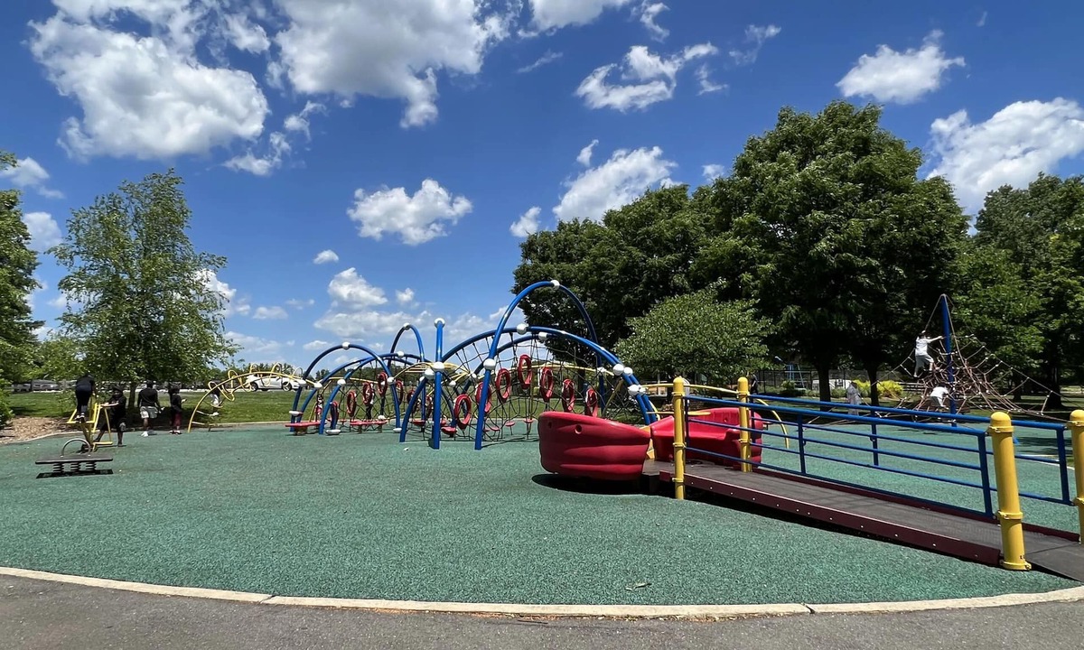 Somerset Apartment | Great Relaxing Overnight Stay! 4 Family-friendly units. Near Buffalo Ridge Park
