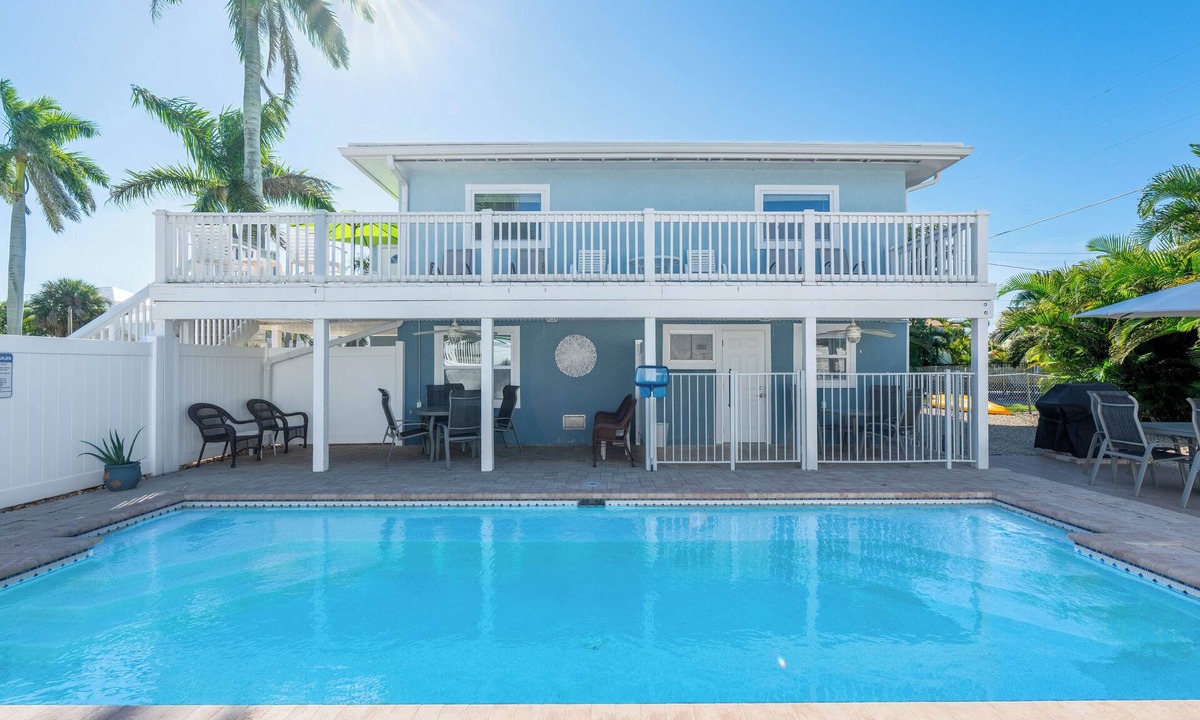 Hills T P House | 🌊Great Shared Pool | Easy Beach Access | Blue Pearl Manor Upper🌊