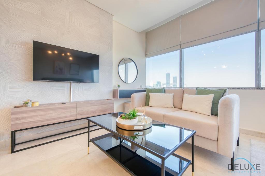 Bur Dubai Apartment | Great Value Stylish Studio with Pool & Stunning Views by Deluxe Holiday Homes