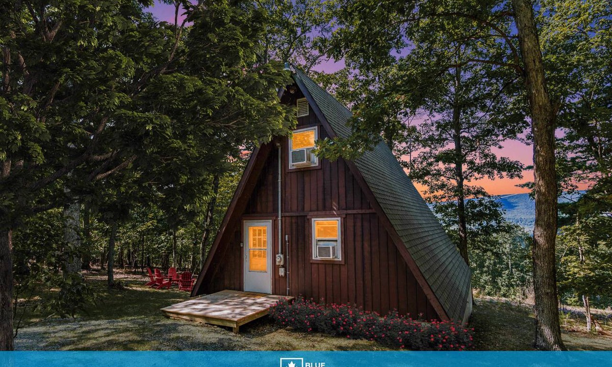 Berkeley Springs Cabin | Great Views! A-Frame w Hot Tub, Grill & Fire Pit