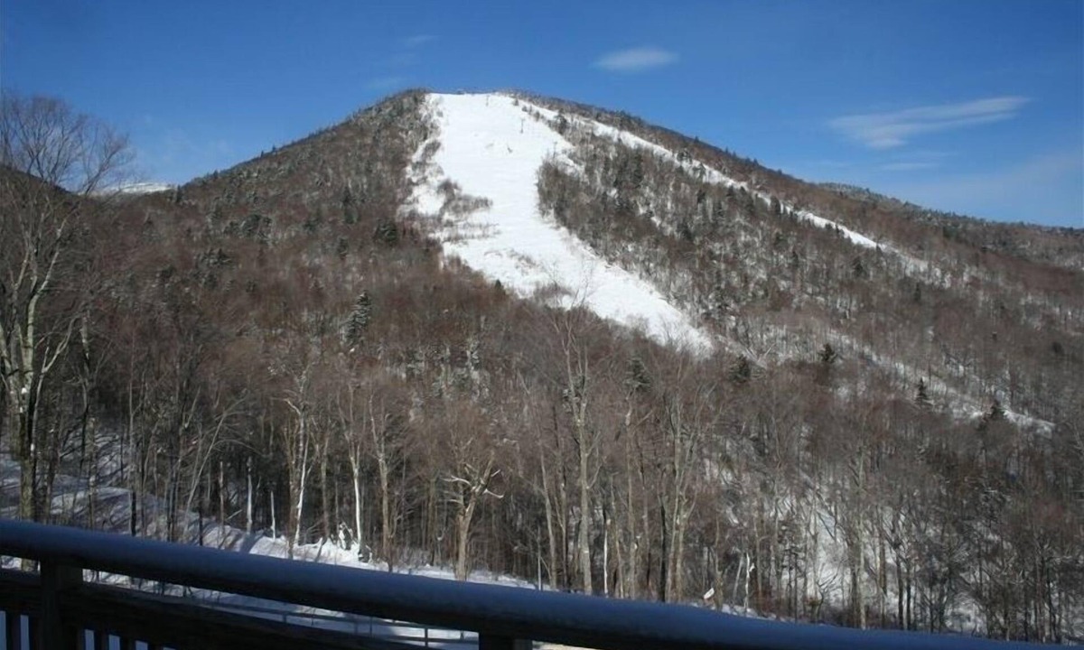 Killington Condo | GREAT WHITE VIEW-SKI ON/SKI OFF. WITH PLENTY OF SNOW!