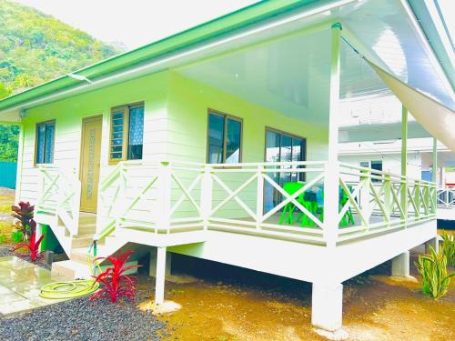 Paea House | Green hill