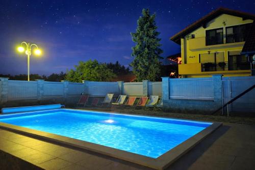 Brezice Apartment | Green Hill