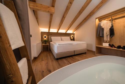 Roncone Hotel | Green Hotel Genzianella