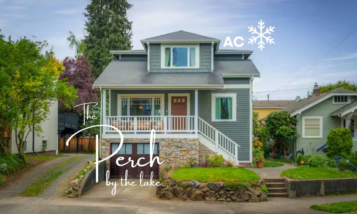 Green Lake House | Green Lake Getaway - Modern Comforts, Ideal Location - A Great Seattle Escape!