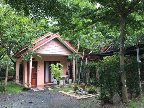 Surin Hotel | Green Leaf Resort