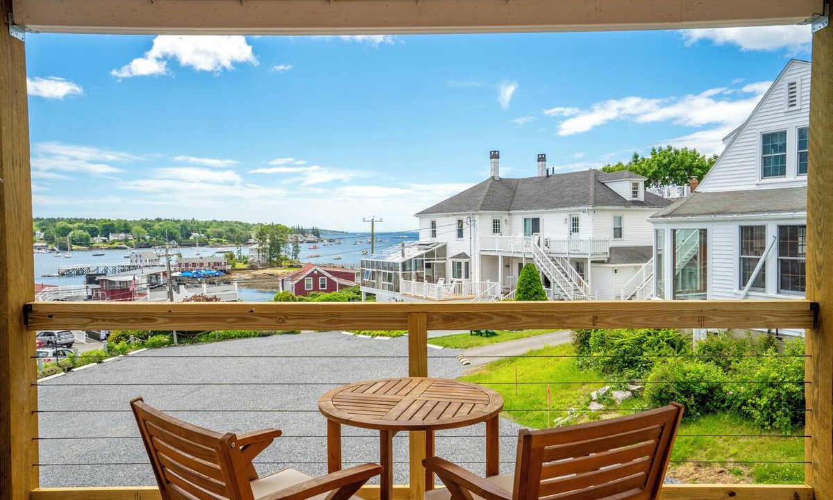Boothbay Harbor Hotel | Greenleaf Inn