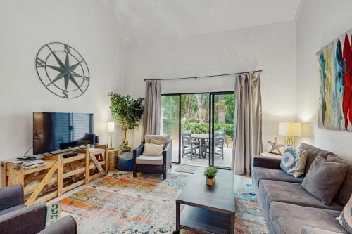 Shipyard Plantation House | Greens 204
