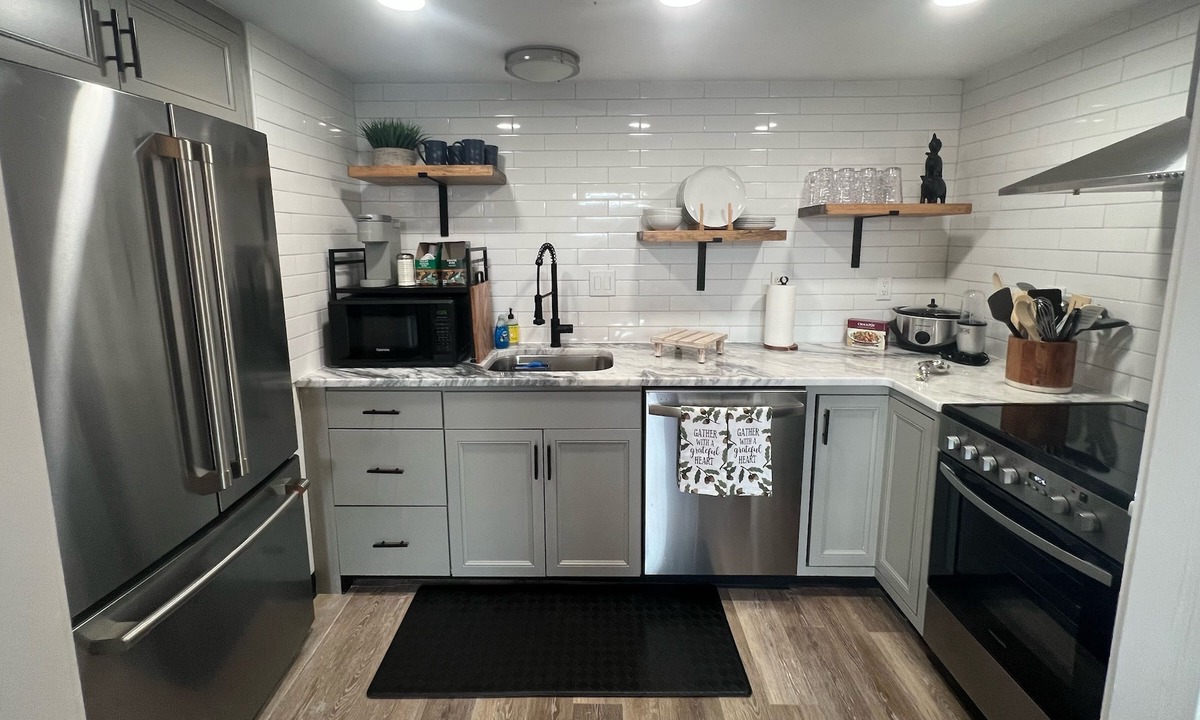 Wade Hampton Condo | Greenville Getaway