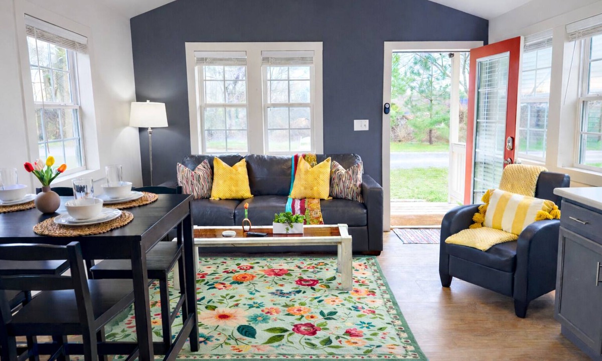 Altamont Cottage | Greeter Falls Lodge Cottage #7