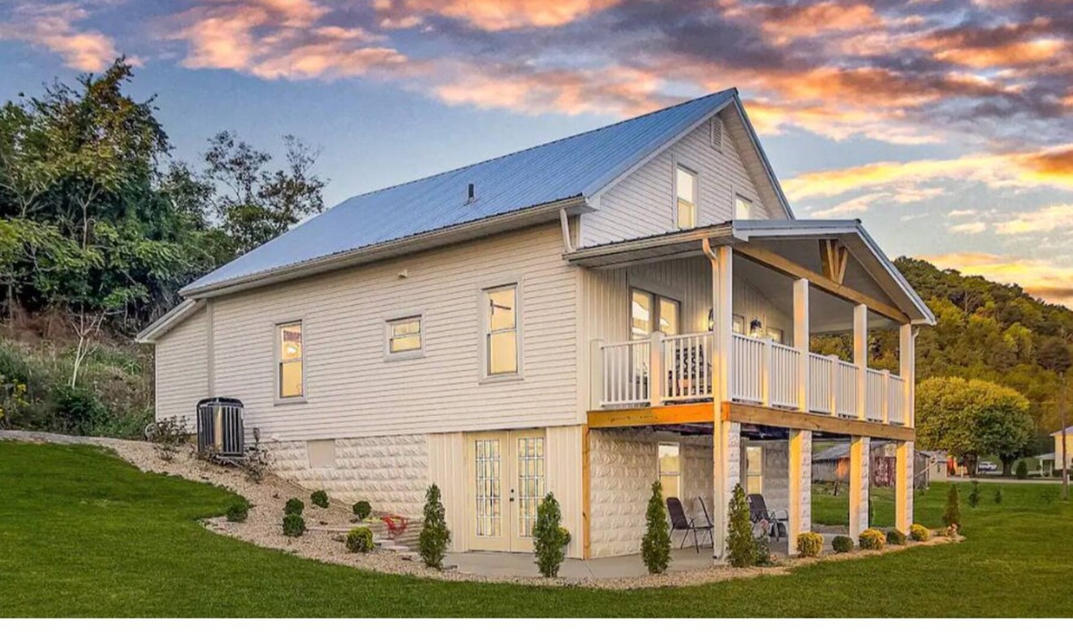 Bentonville House | Greta’s Place
