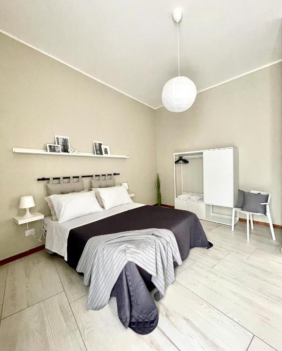 Caiazzo Apartment | Grey Apartment