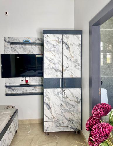 Amritsar House | Grey house