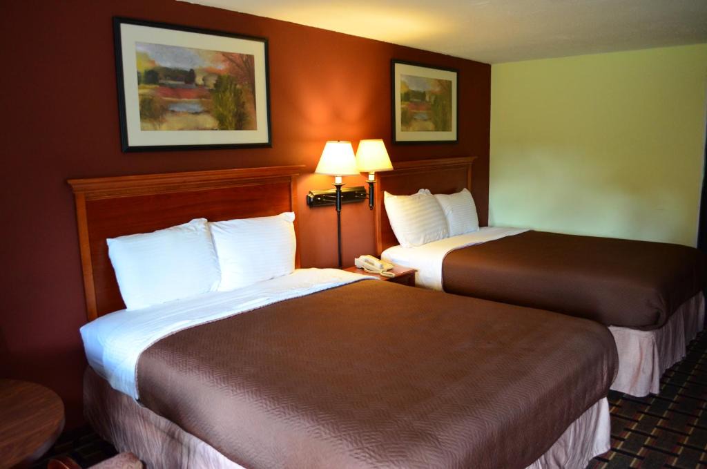 Hillsboro Hotel | Greystone Motel