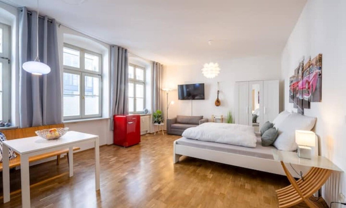 Wilsdruffer Vorstadt/Seevorstadt-West Condo | Große Altstadtwohnung in TOP Lage /im Zentrum