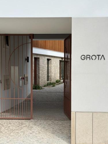 Leiria House | Grota Lodging