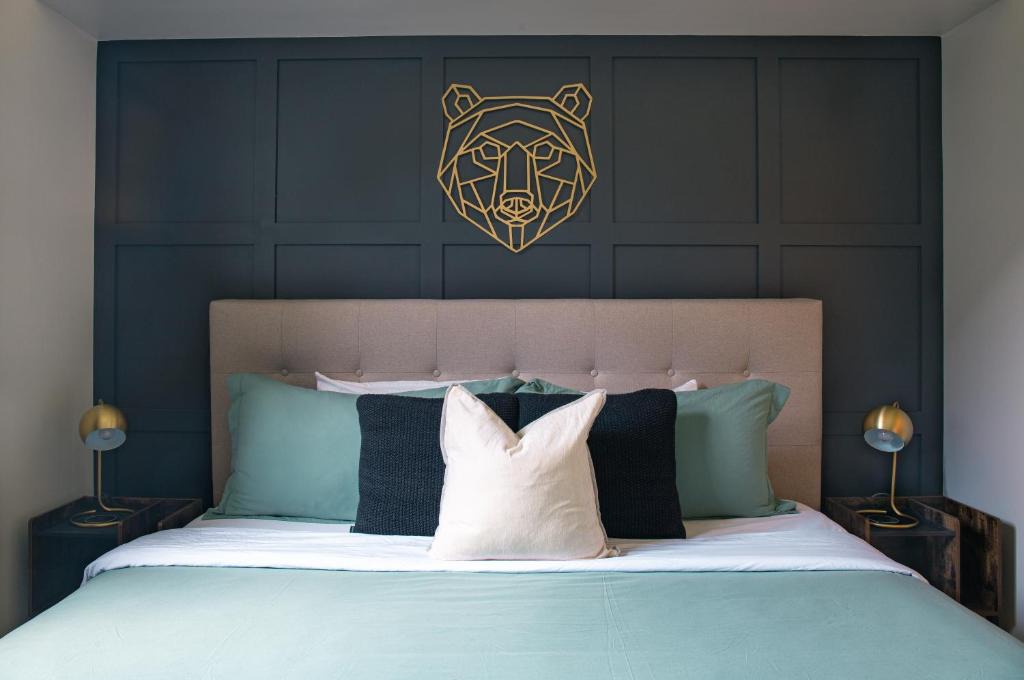 Canmore Apartment | Grotto Canyon Chalet