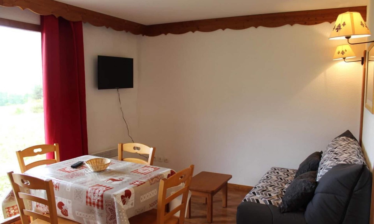 La Joue du Loup Apartment | Ground floor, view mountain, tv, 27m², La Joue du Loup
