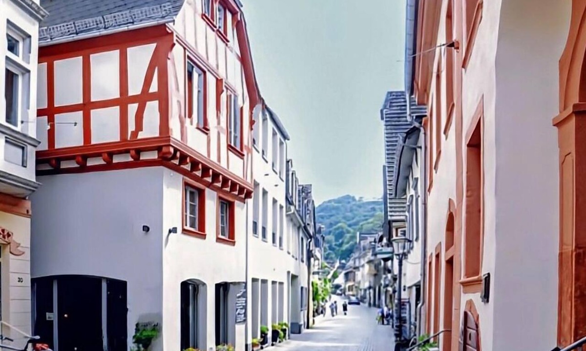 Mainz-Bingen Apartment | Group Apartment Bacharach | up to 16 guests | Castle View & Balcony