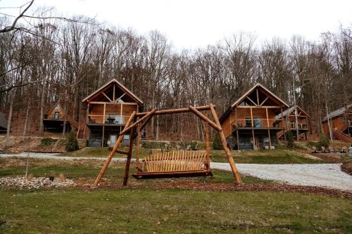 Scio House | Group Friendly Cabin with Spa on the Deck near Tappan Lake in Ohio