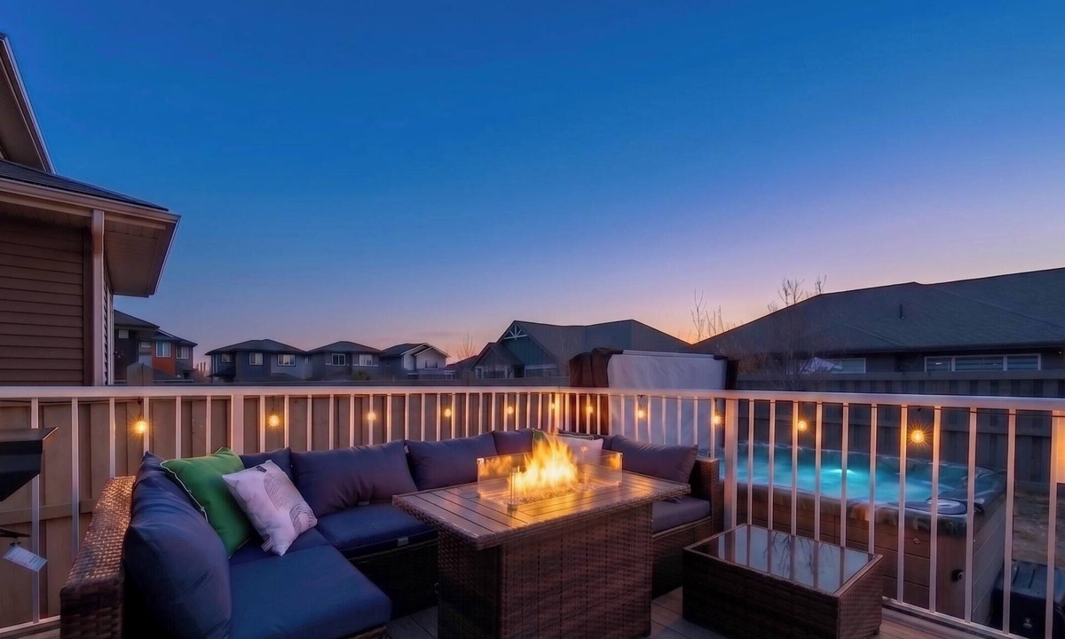West Edmonton House | Group Oasis near WEM | Hot Tub, 2 Kitchens, 3 Lounges, Fire Table Sleeps 14
