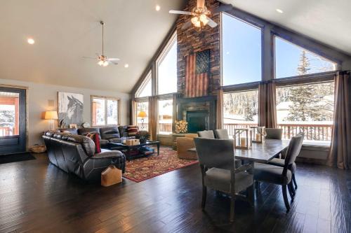 Brian Head House | Group Ski Getaway Near the Base of Chairlift 8!