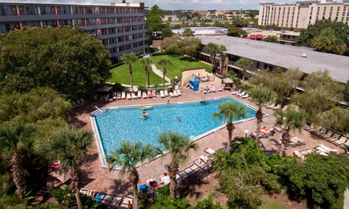 Florida Central Atlantic Coast House | Group Theme Park Adventure! 4 Spacious Units! Shop at Bayhill Plaza Shopping Center