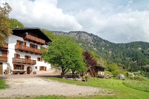 Castelrotto House | Gschtraffhof